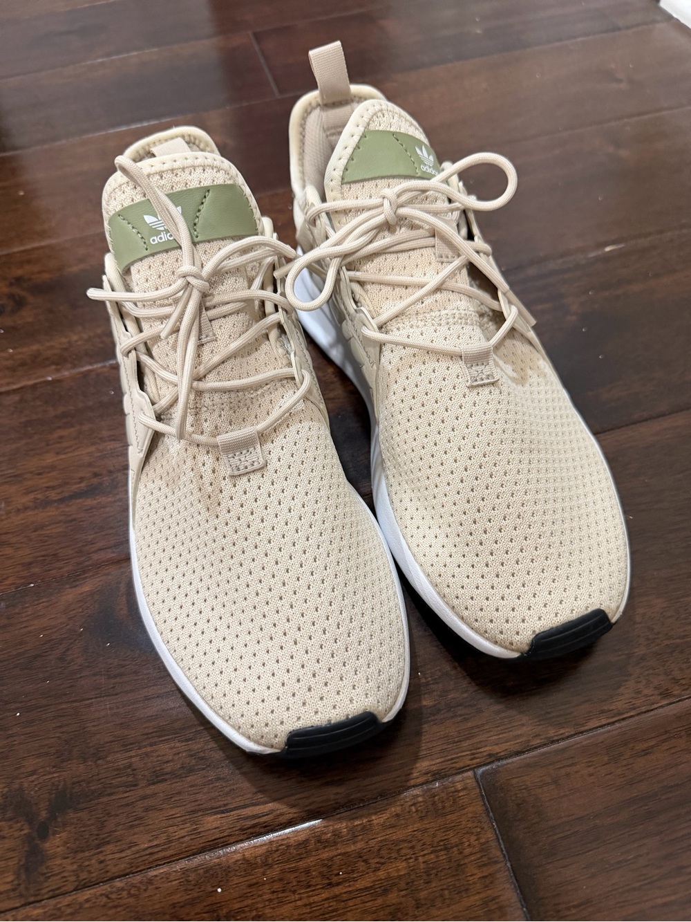 adidas kids Beige Knit Runners with Olive Tongue